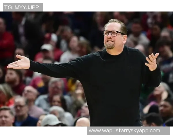 纳斯赞乔治训练表现出色移动灵活投篮精准防守本能强大