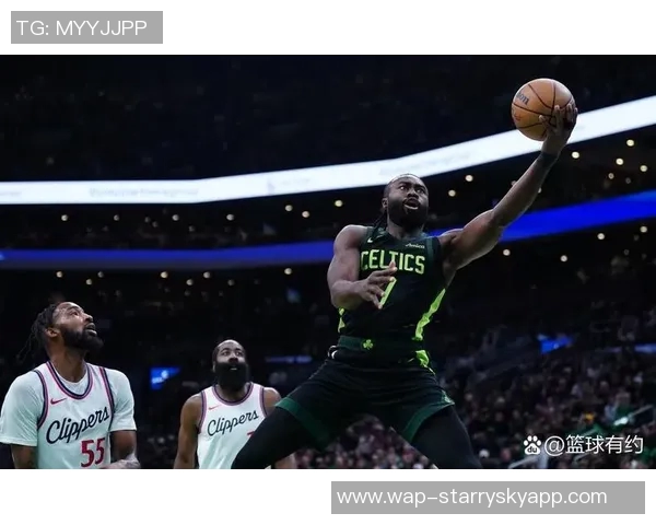 张佳玮点评杰伦布朗次节表现绿军实力展现超越战绩的深度分析